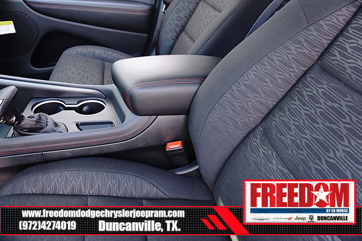 New 2026 Dodge Durango GT w/ Blacktop Package RWD image 34