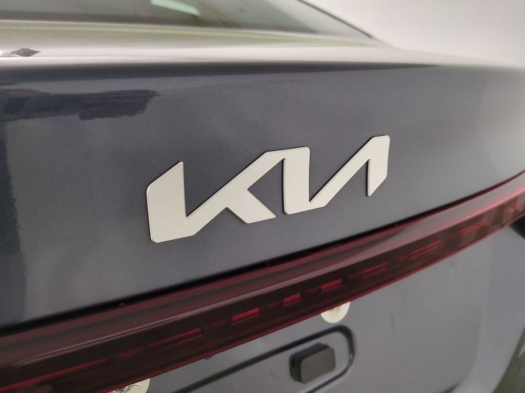 Used 2023 Kia Forte LXS FWD image 13
