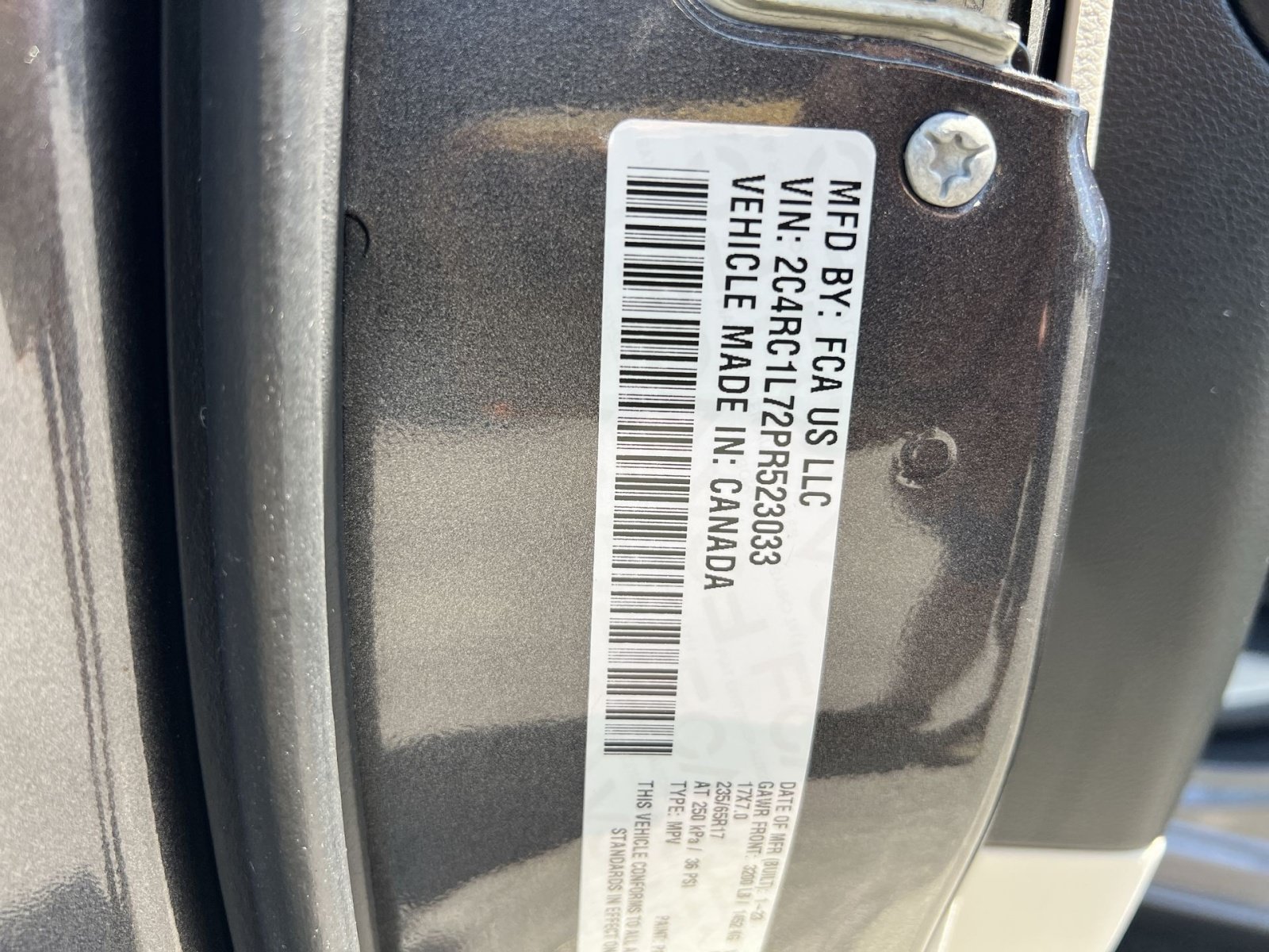 Used 2023 Chrysler Pacifica Touring-L FWD image 30