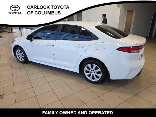 Used 2025 Toyota Corolla LE FWD image 10