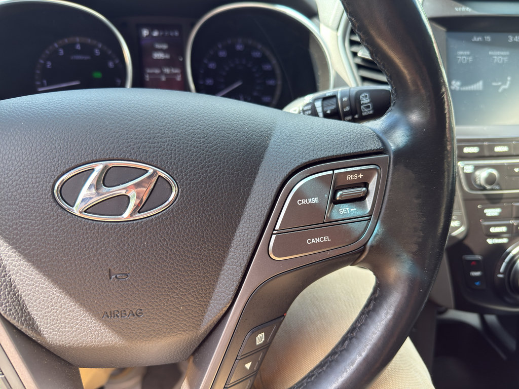 Used 2019 Hyundai Santa Fe XL AWD/4WD image 18