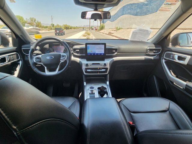 Used 2022 Ford Explorer XLT w/ Equipment Group 202A image 25