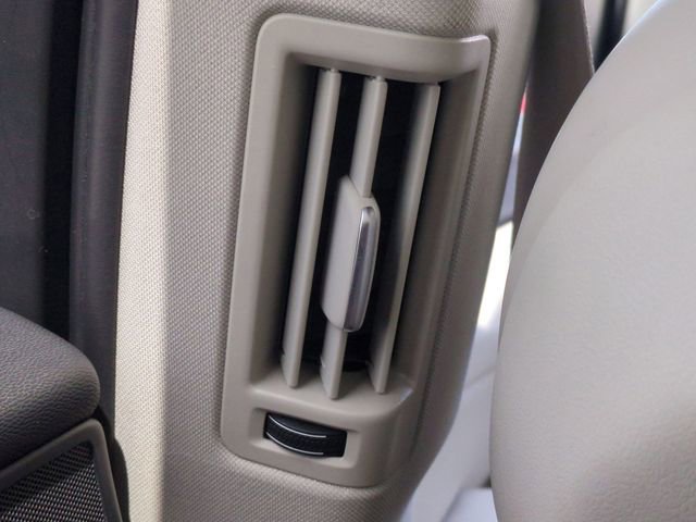 Used 2022 Volvo XC60 T8 Inscription w/ Advanced Package image 26