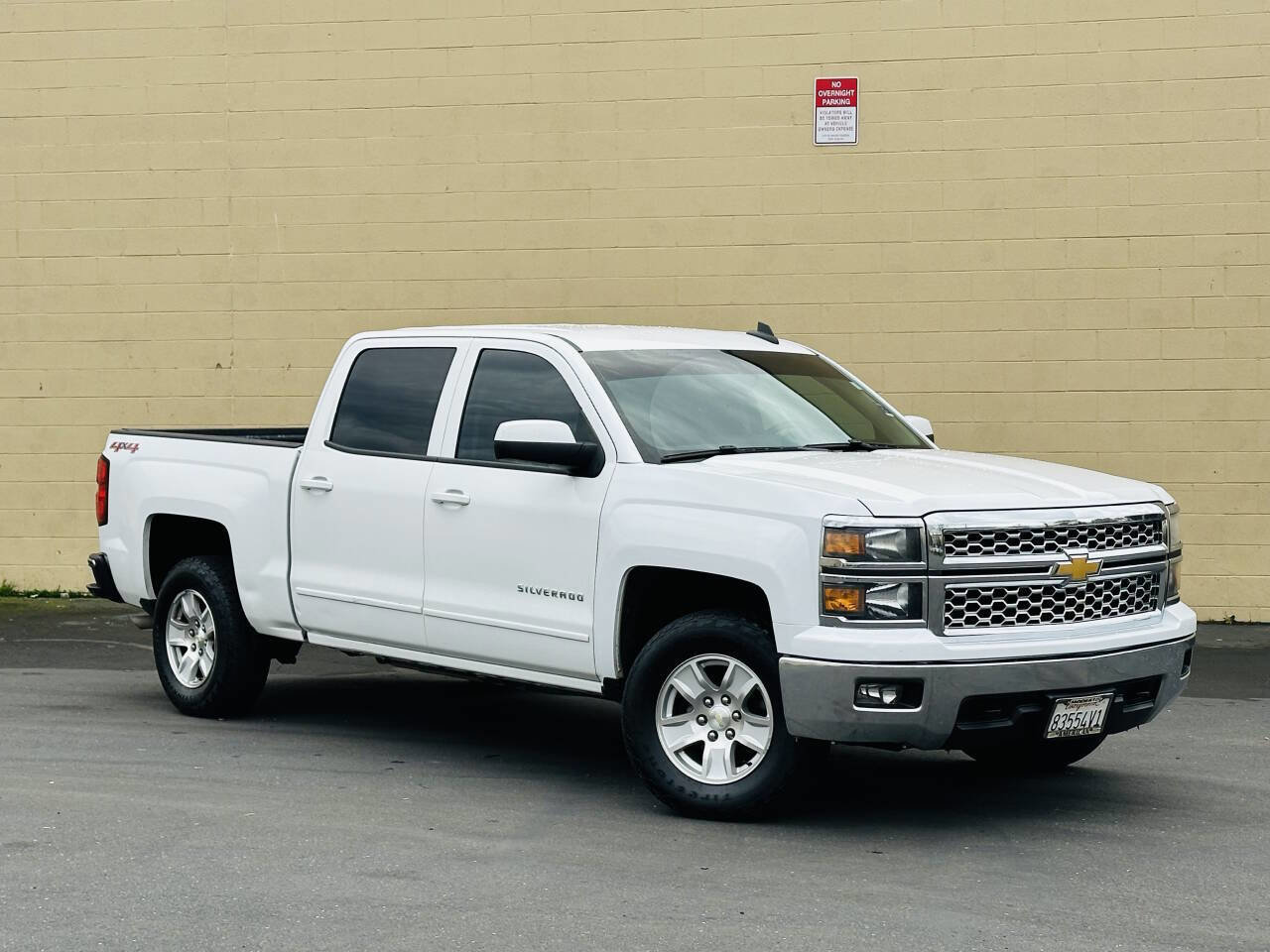 Used 2015 Chevrolet Silverado 1500 LT w/ All Star Edition AWD/4WD image 2