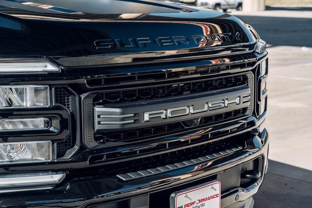 New 2026 Ford F250 Lariat w/ Black Appearance Package image 5