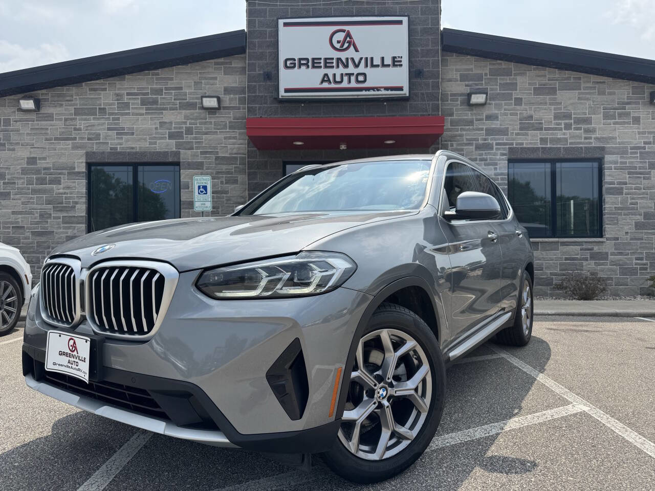 Used 2023 BMW X3 xDrive30i image 1