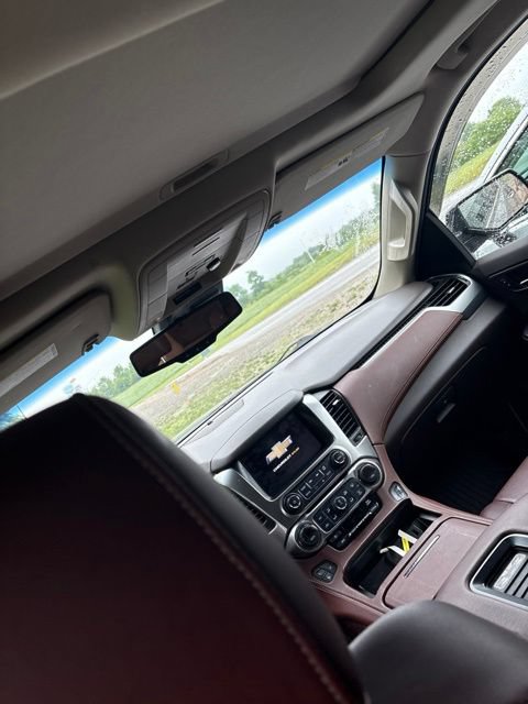 Used 2019 Chevrolet Suburban Premier AWD/4WD image 8