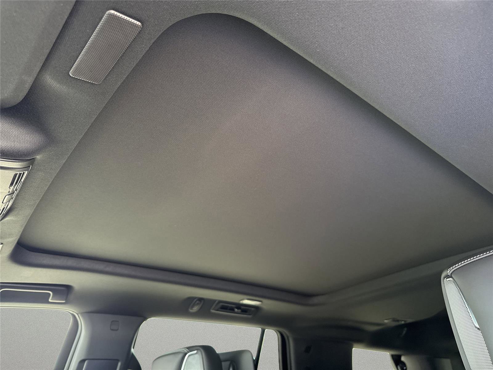 New 2026 GMC Yukon AT4 Ultimate w/ LPO, Floor Liner Package AWD/4WD image 24