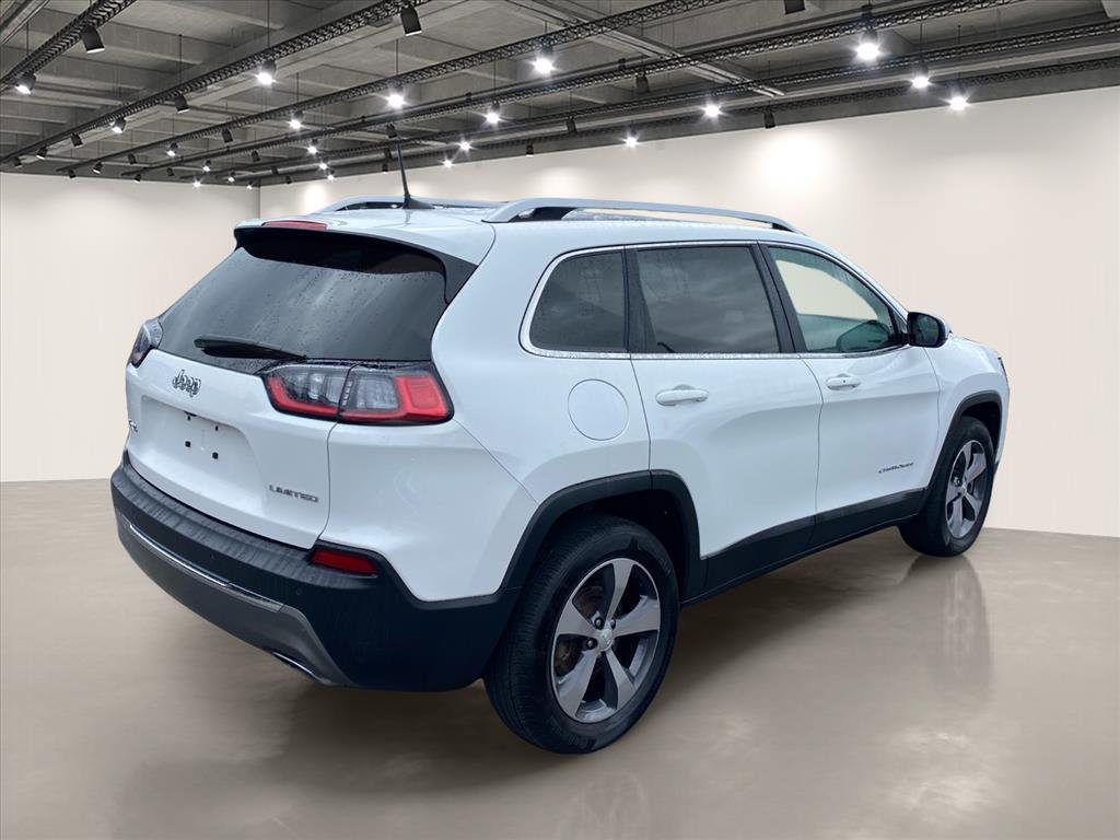 Used 2019 Jeep Cherokee Limited AWD/4WD image 7