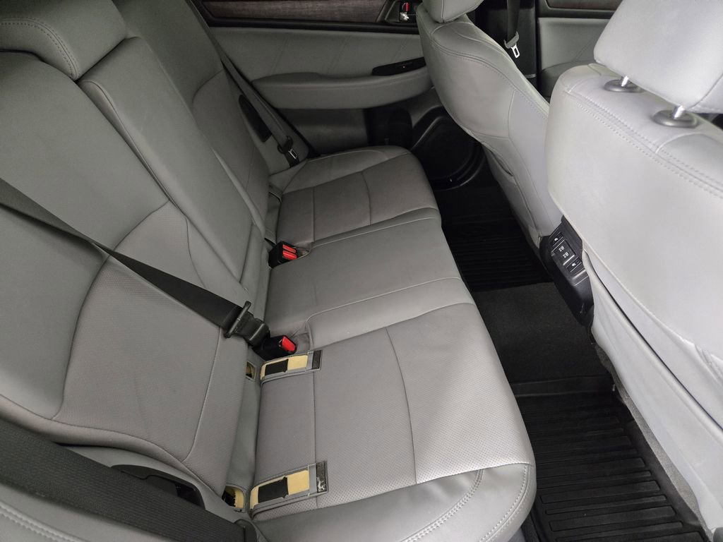 Used 2019 Subaru Outback 3.6R Limited AWD/4WD image 34