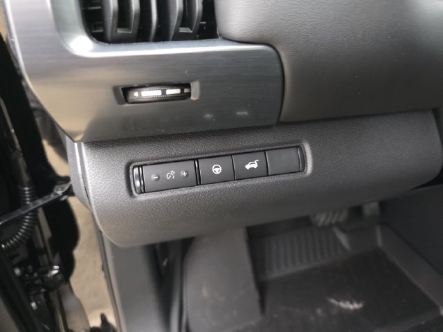 New 2026 Nissan Pathfinder SL w/ SL Premium Package FWD image 35