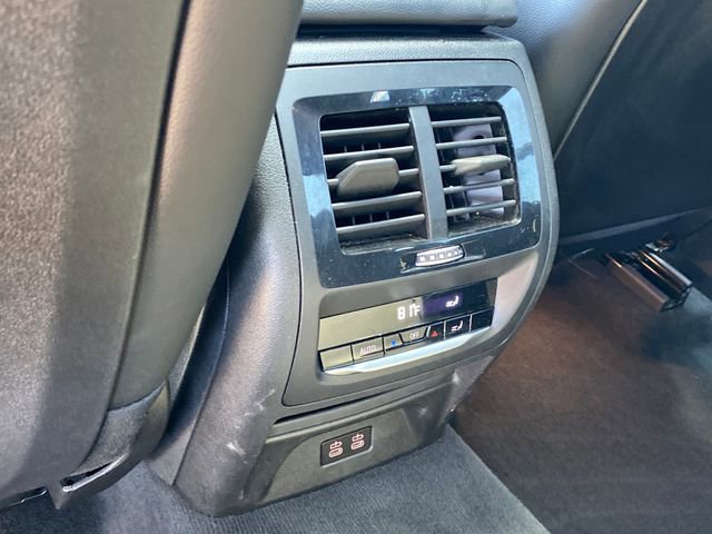 Used 2025 BMW X4 xDrive30i AWD/4WD image 21