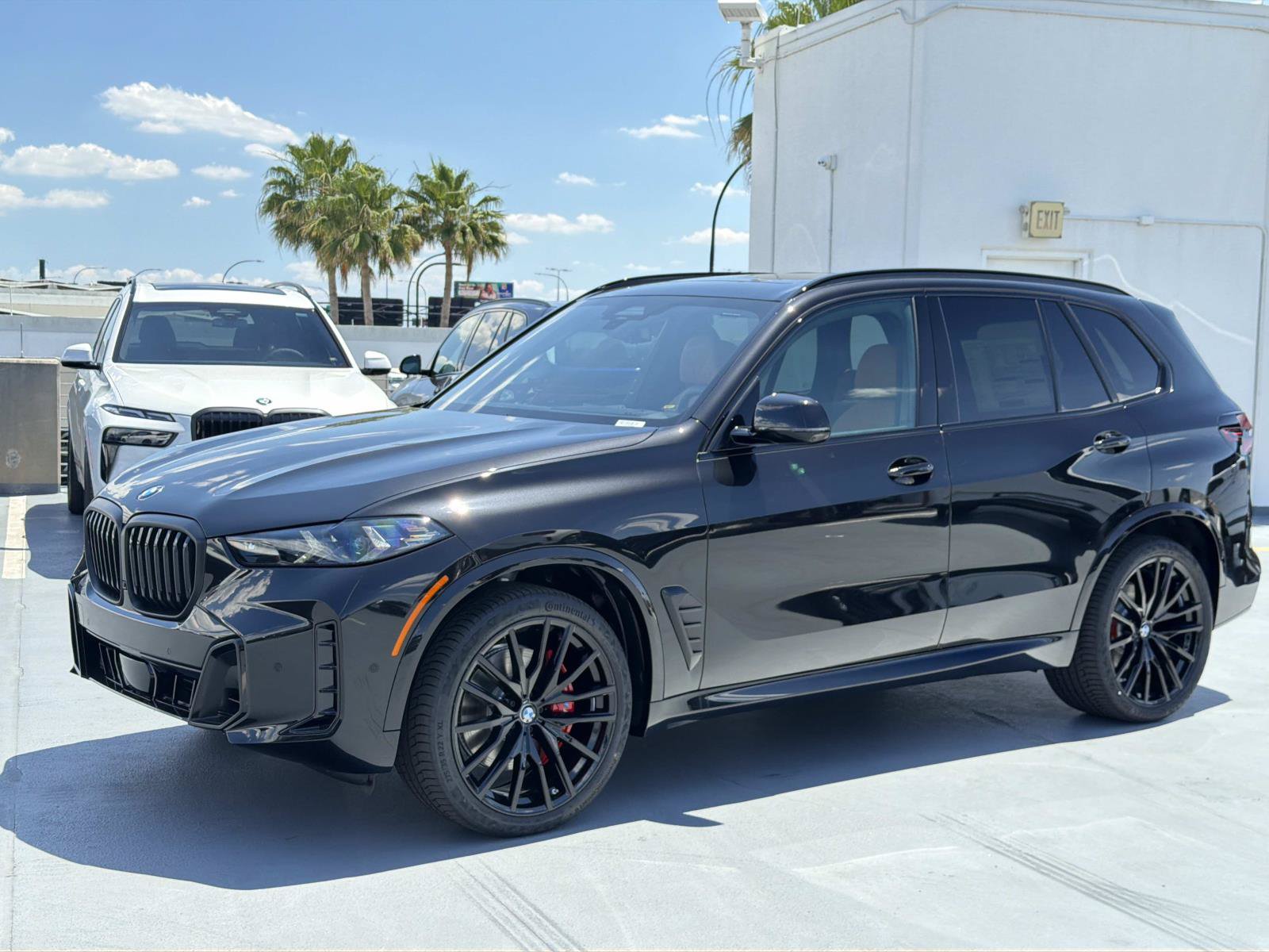 New 2026 BMW X5 xDrive40i w/ M Sport Package AWD/4WD image 7