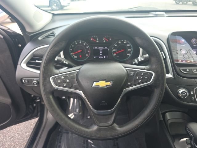 Used 2022 Chevrolet Malibu LS FWD image 15