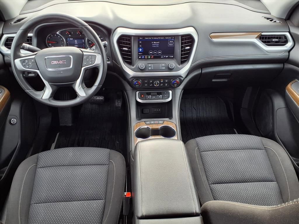 Certified 2022 GMC Acadia SLE w/ Driver Convenience Package image 3