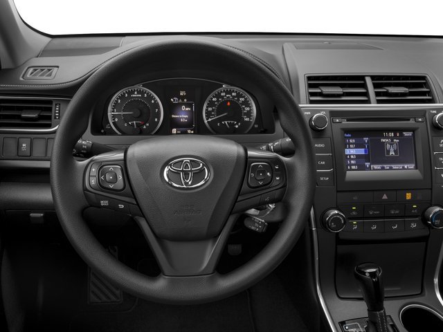 Used 2017 Toyota Camry LE FWD image 7