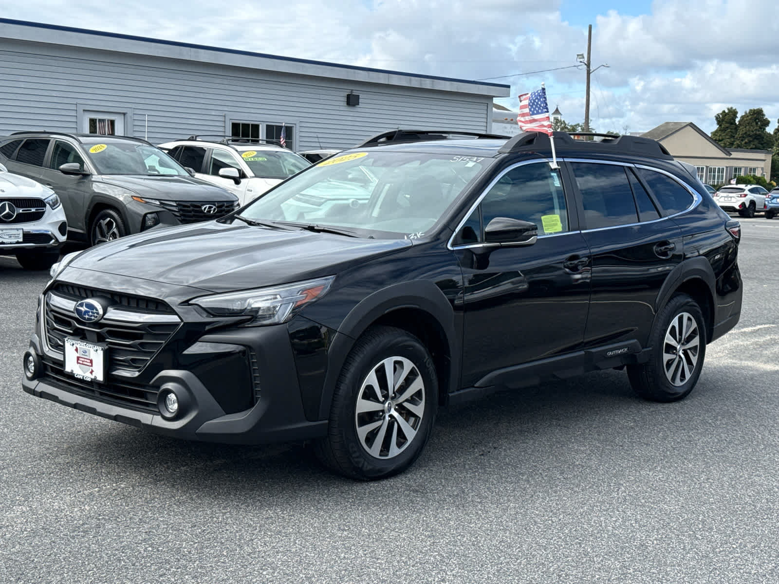 Certified 2025 Subaru Outback Premium AWD/4WD image 3