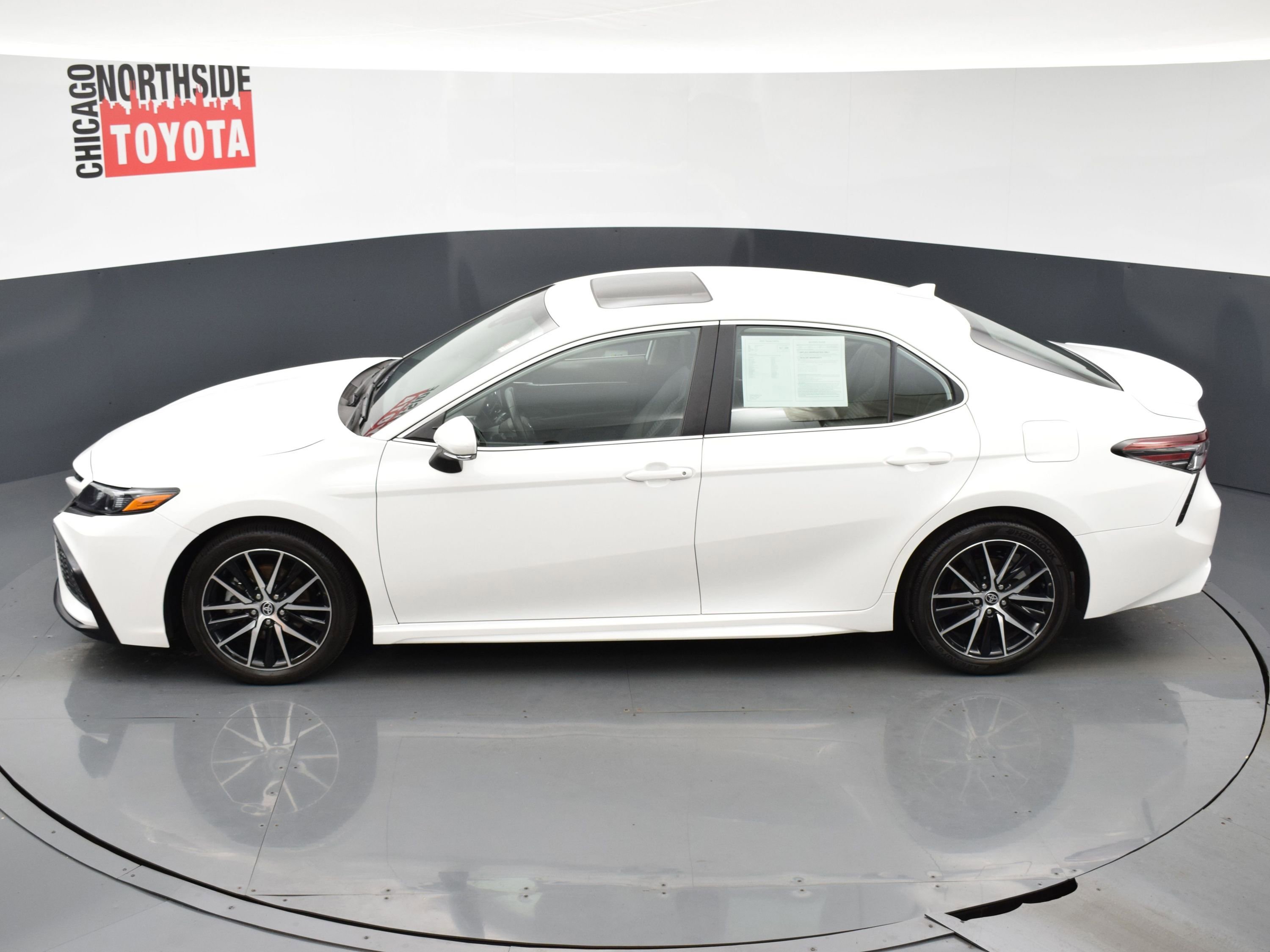 Used 2023 Toyota Camry SE w/ Audio Upgrade Package image 20