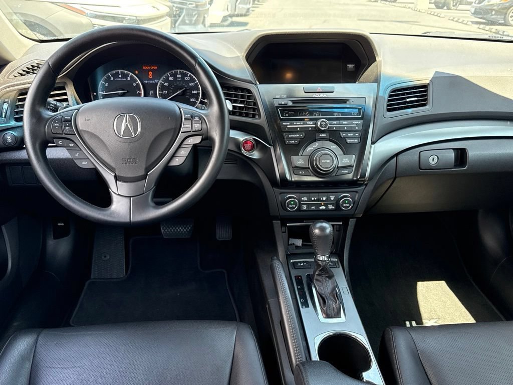 Used 2013 Acura ILX w/ Technology Package FWD image 31