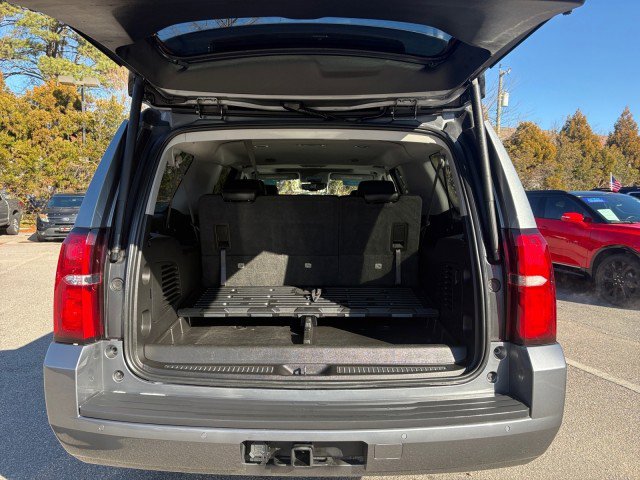 Used 2020 Chevrolet Suburban LT AWD/4WD image 16