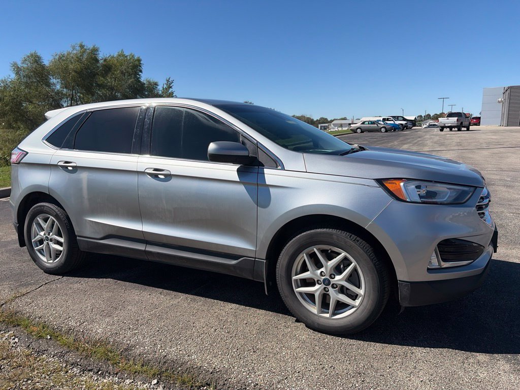 Used 2022 Ford Edge SEL w/ Convenience Package AWD/4WD image 3