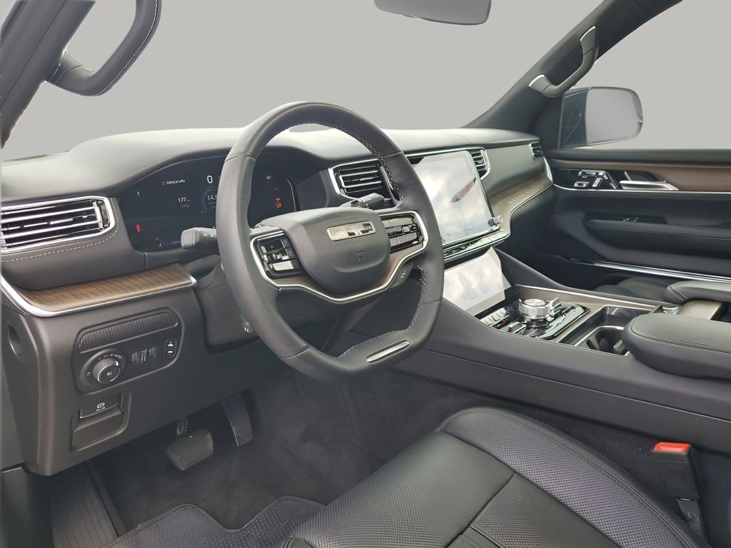 Used 2023 Jeep Grand Wagoneer 4WD image 32