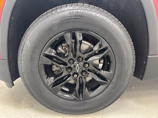 Used 2023 Chevrolet Traverse LT FWD image 37