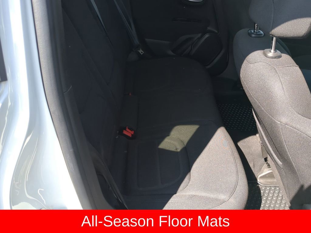 Used 2021 Jeep Renegade Latitude w/ Convenience Group image 17