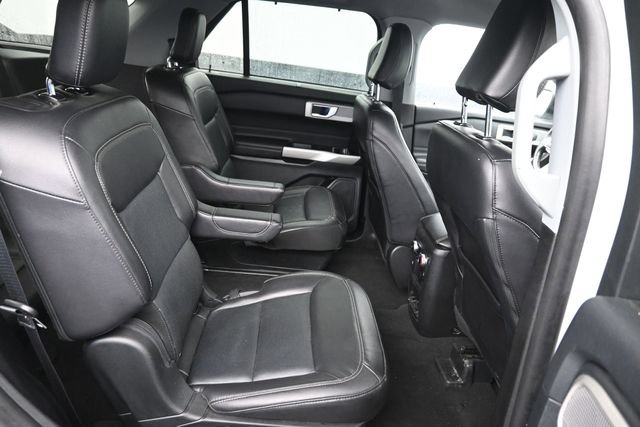 Used 2023 Ford Explorer Limited w/ Equipment Group 301A AWD/4WD image 8