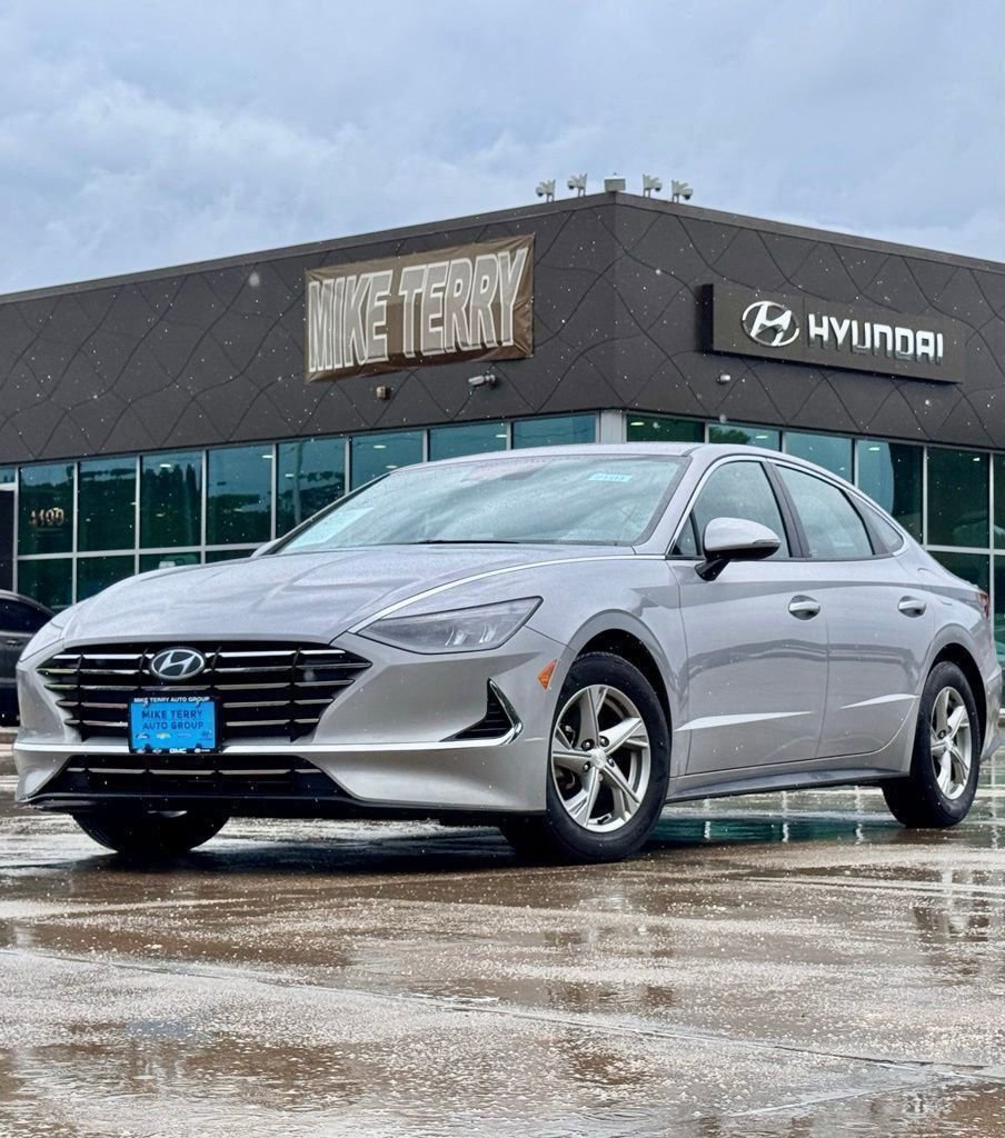 Used 2023 Hyundai Sonata SE w/ Cargo Package