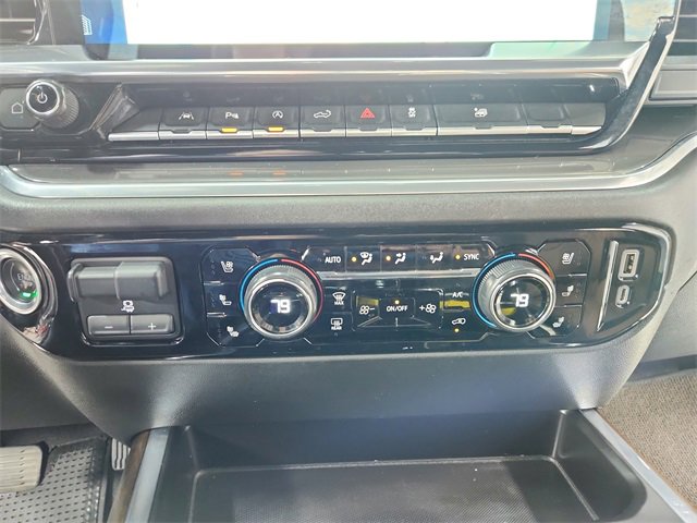 Used 2023 Chevrolet Silverado 1500 High Country image 32