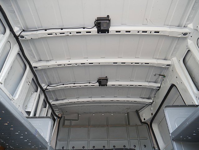 Used 2018 Nissan NV 2500 SV image 40