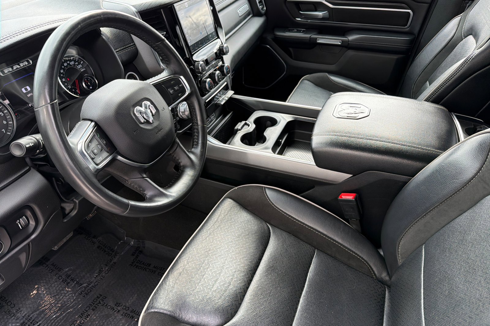 Used 2024 RAM 1500 Laramie image 9