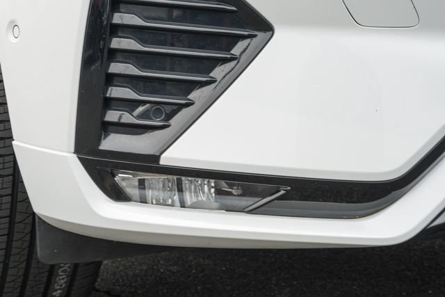 Certified 2024 Volvo XC60 B5 Plus w/ Protection Package Premier AWD/4WD image 14