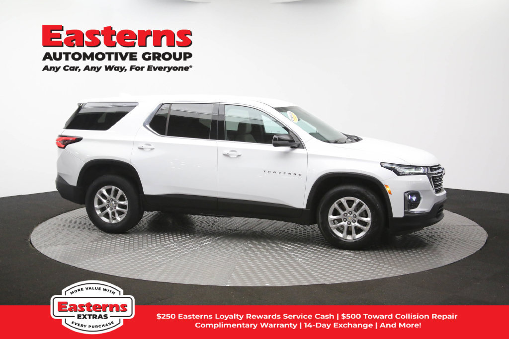 Used 2023 Chevrolet Traverse LS FWD image 45