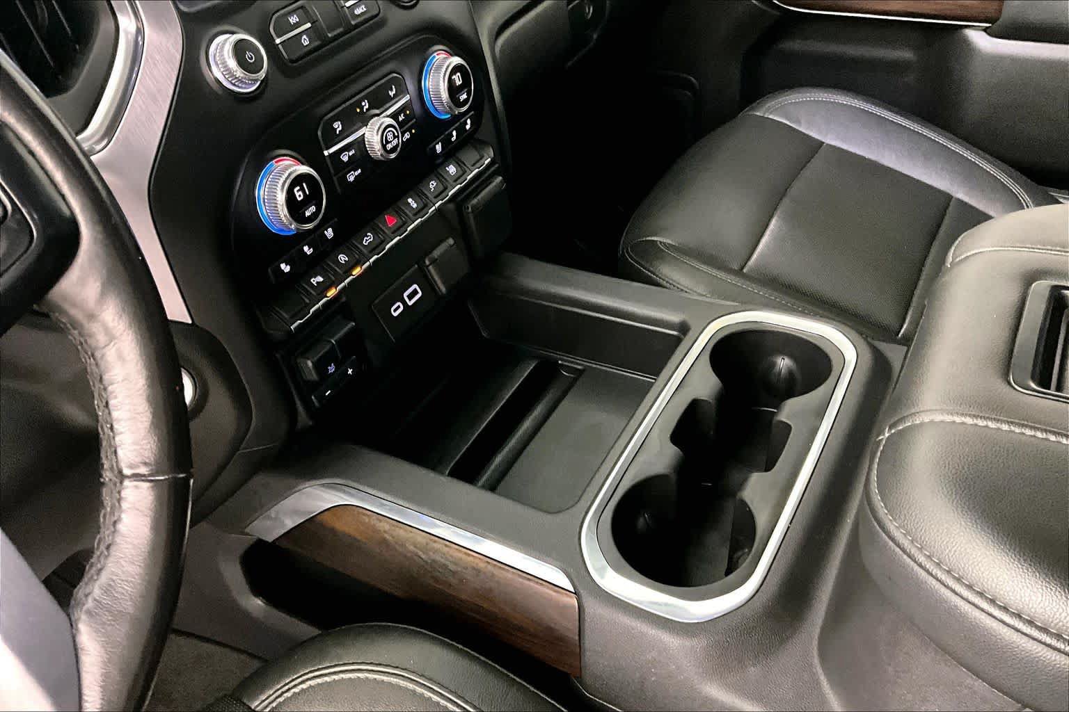 Used 2020 GMC Sierra 1500 SLT RWD image 16