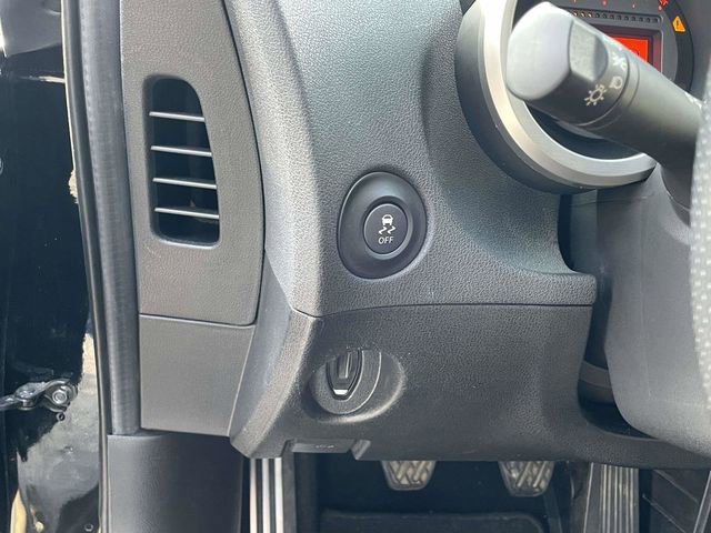 Used 2020 Nissan 370Z Coupe image 21