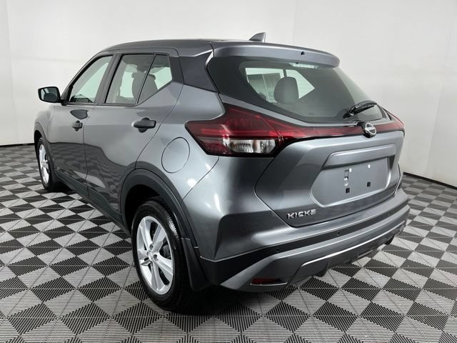 Certified 2025 Nissan Kicks Play S FWD image 8