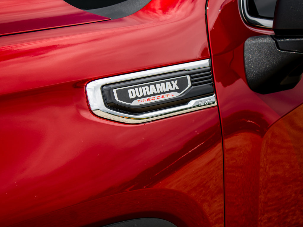 Used 2024 GMC Sierra 1500 Denali w/ Technology Package AWD/4WD image 9