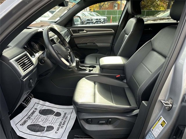 Certified 2021 Volkswagen Atlas Cross Sport SE image 21