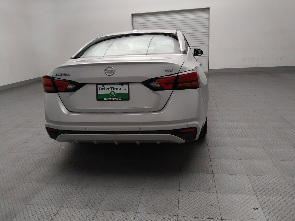 Used 2024 Nissan Altima 2.5 SV image 7