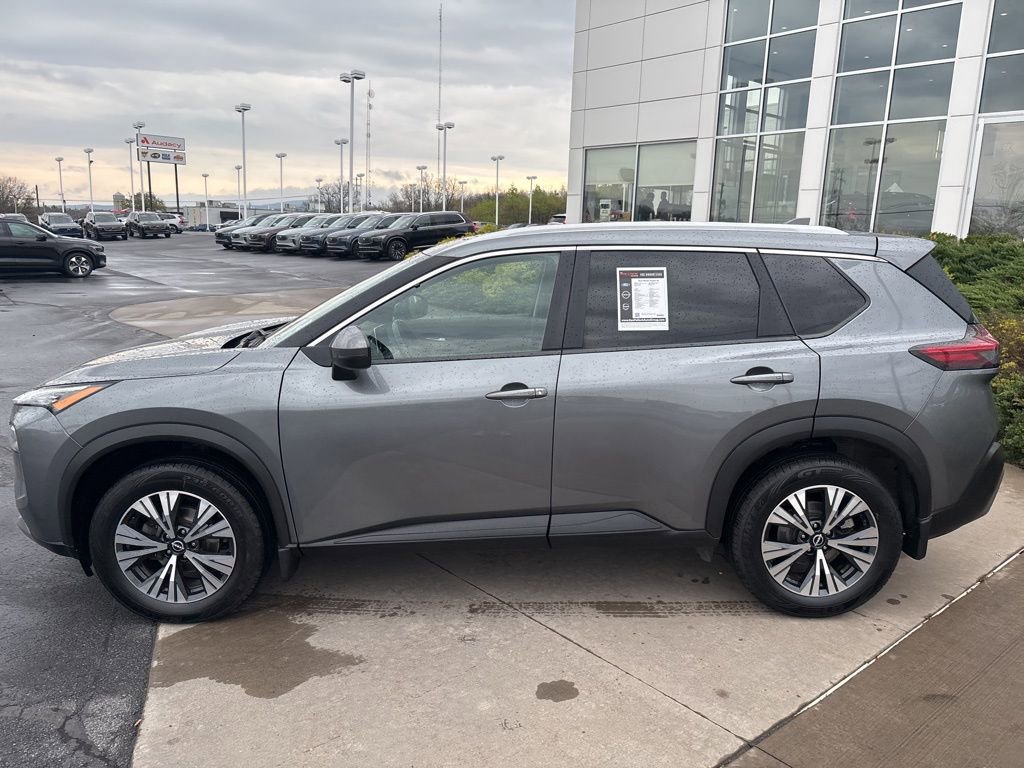 Used 2022 Nissan Rogue SV w/ SV Premium Package AWD/4WD image 9