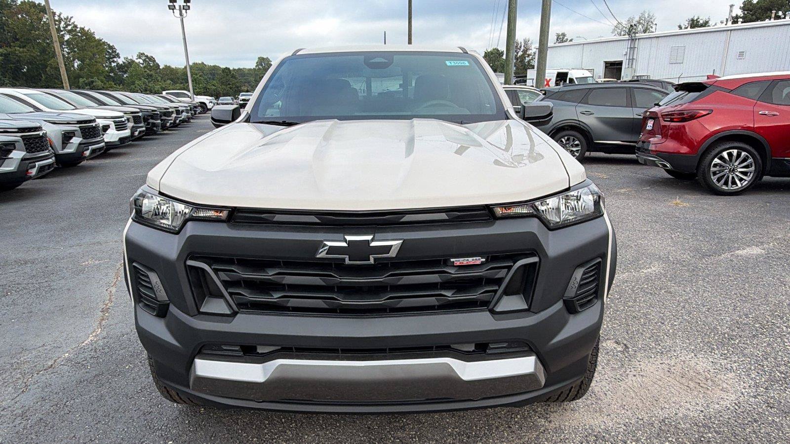 New 2026 Chevrolet Colorado Trail Boss AWD/4WD image 2