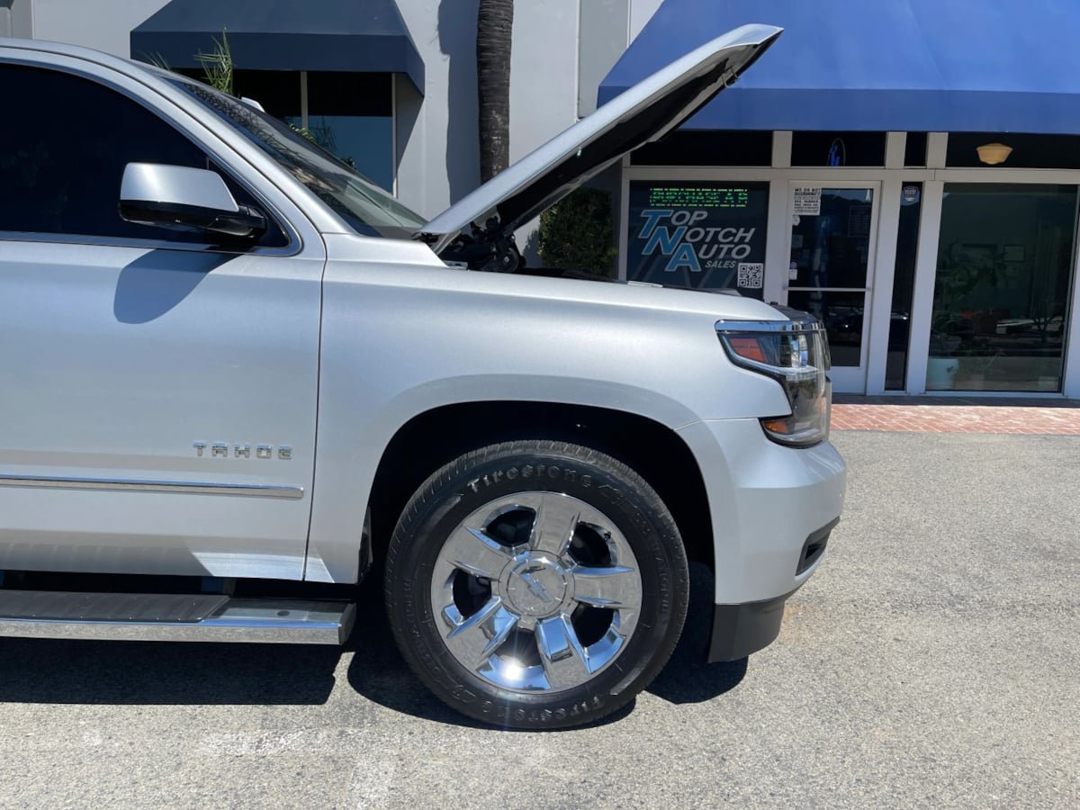 Used 2017 Chevrolet Tahoe LT w/ LT Signature Package RWD image 10