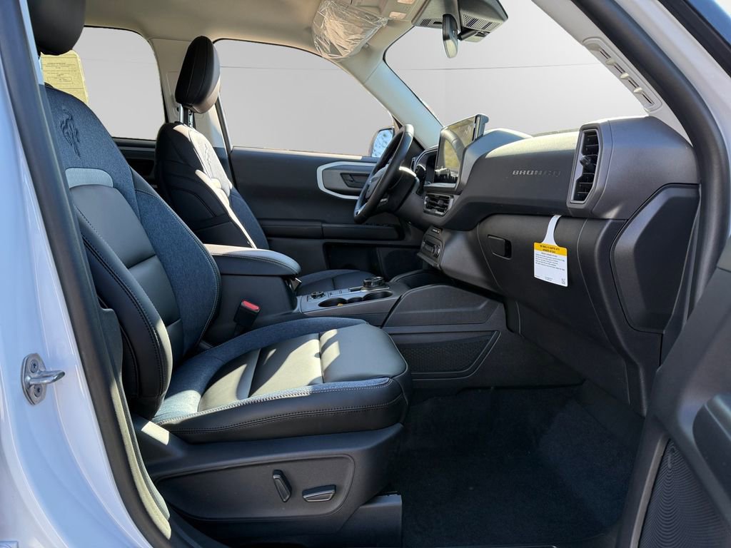 New 2025 Ford Bronco Sport Outer Banks image 14