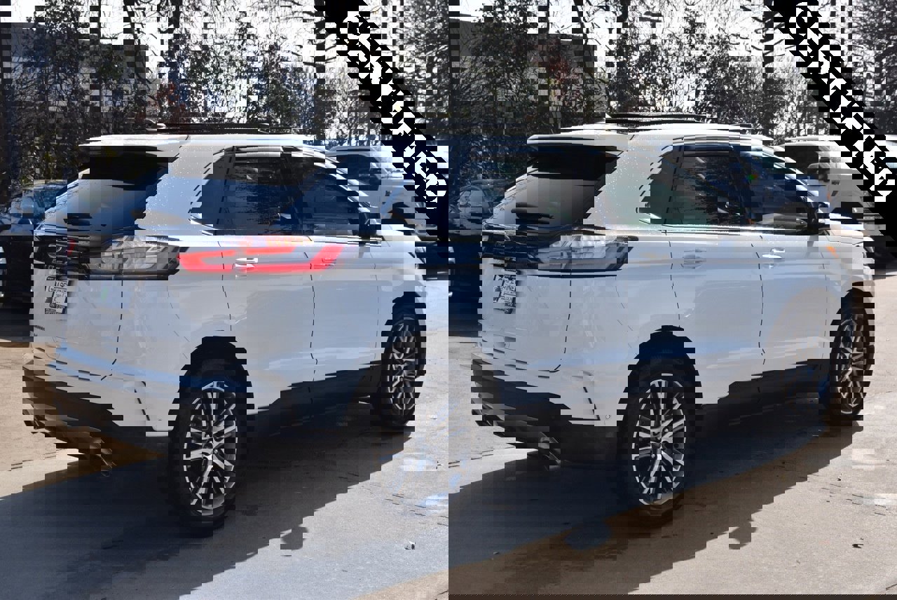 Certified 2021 Ford Edge Titanium w/ Equipment Group 301A image 7