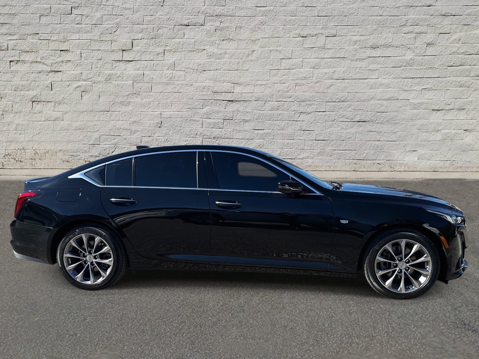 Used 2021 Cadillac CT5 Premium Luxury RWD image 4