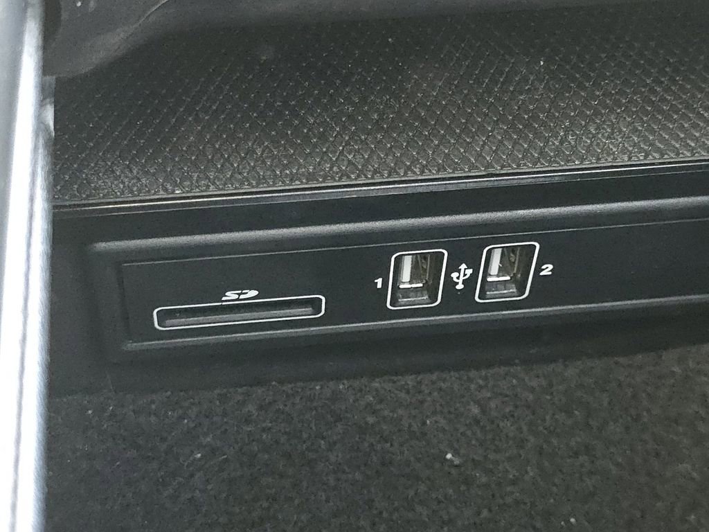 Used 2017 Mercedes-Benz C 300 C 300 image 30