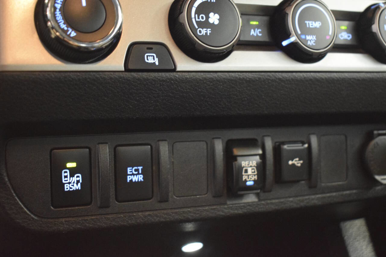 Used 2020 Toyota Tacoma SR5 image 43