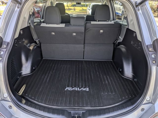 Used 2018 Toyota RAV4 XLE image 28